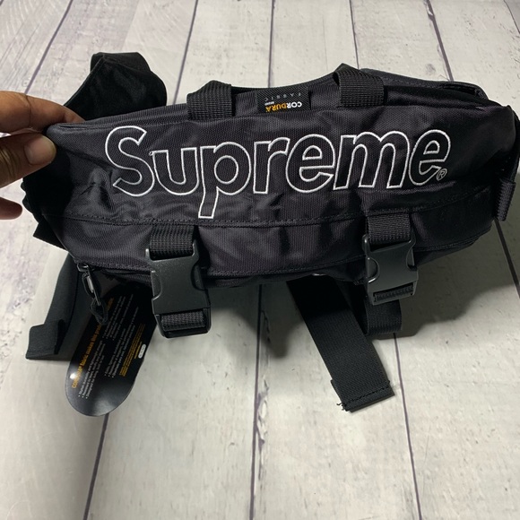 Supreme FW19 Waist Bag - Picture 3 of 4